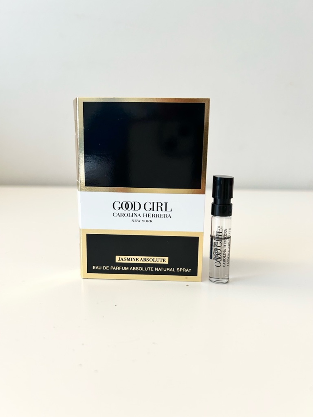 🌸CAROLINA HERRERA Good Girl Jasmine Absolute EDP Vial Spray Sample 1.5 mL